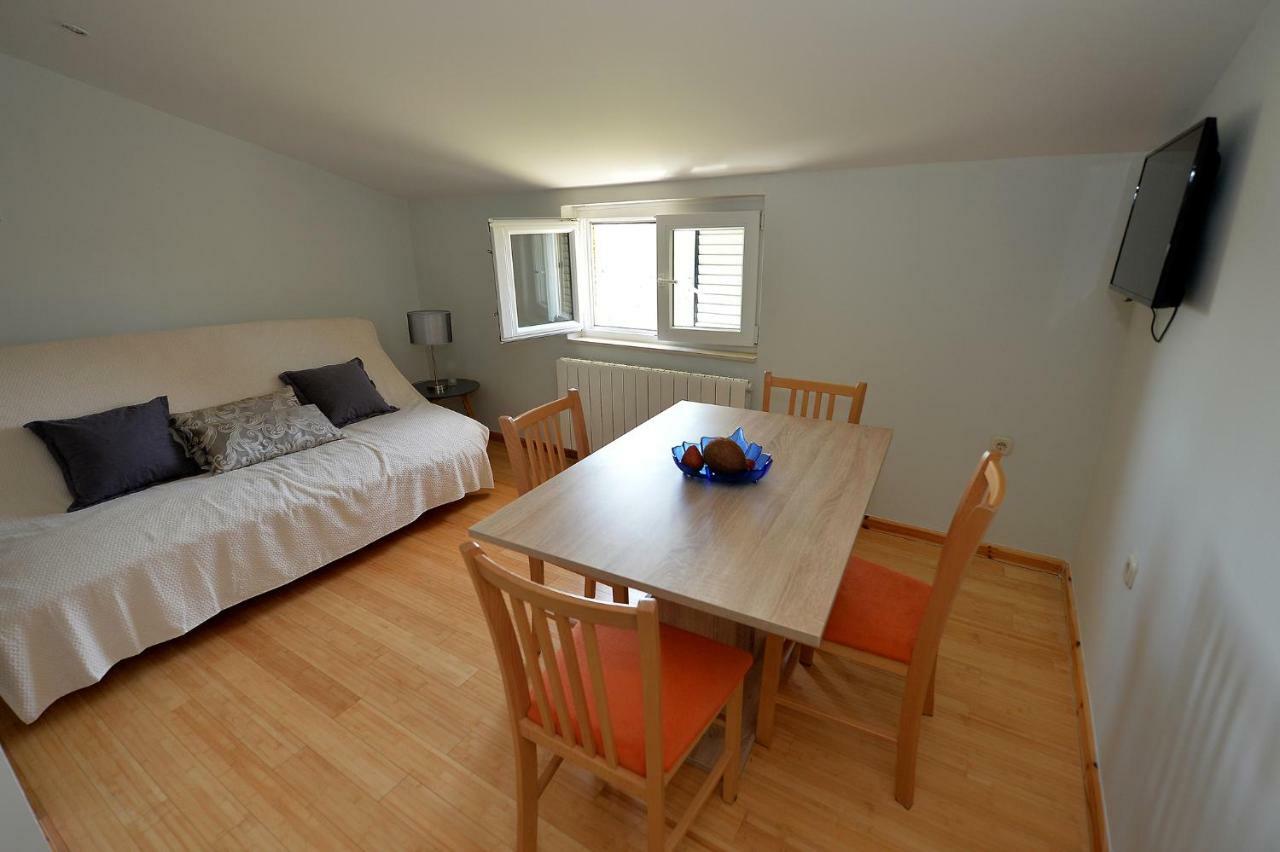 Apartment House Simoni With Pool, Zadar County Privlaka  Exterior foto