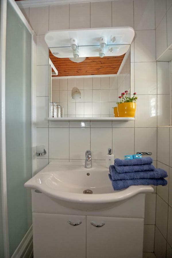 Apartment House Simoni With Pool, Zadar County Privlaka  Exterior foto